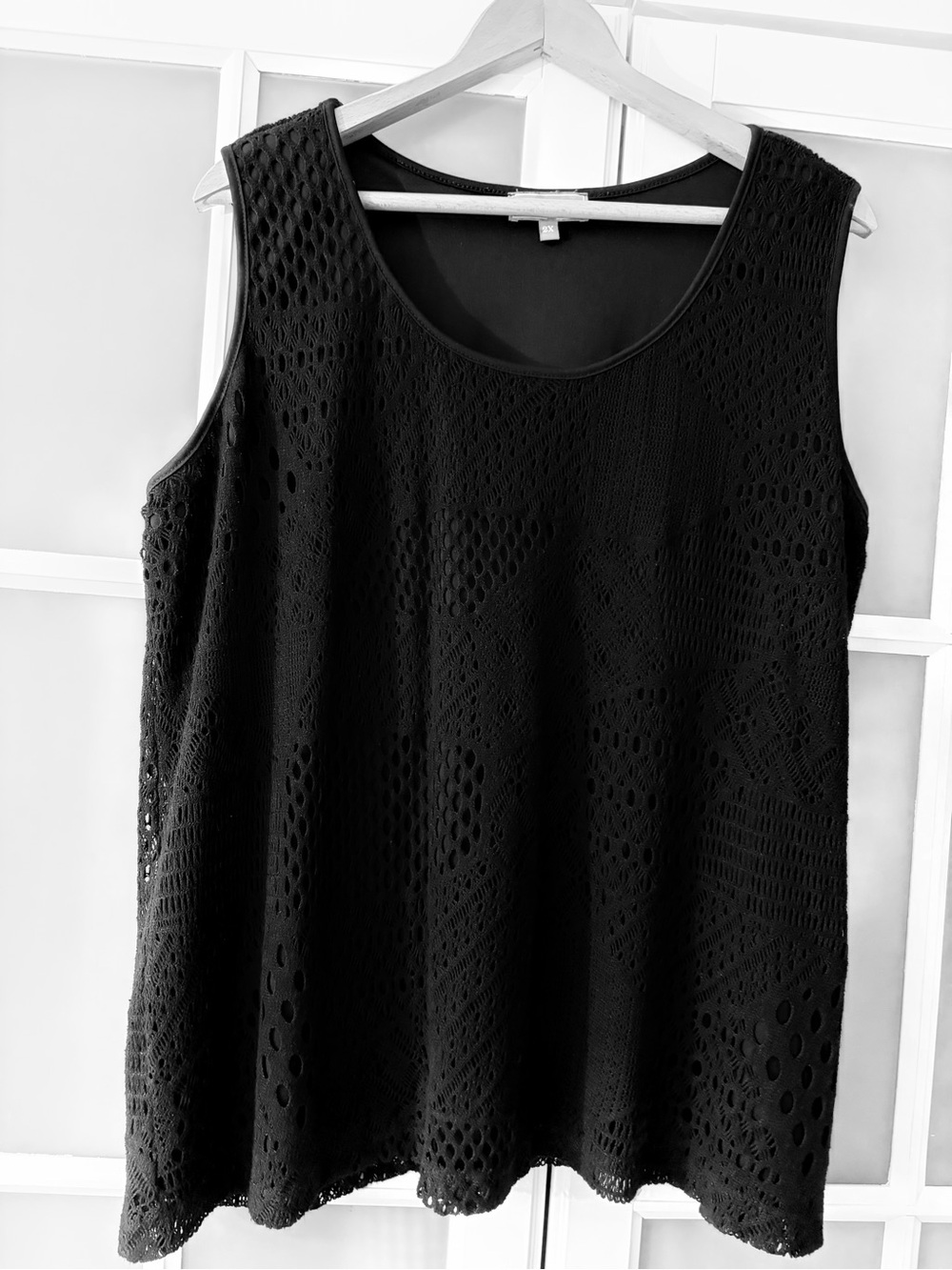 Laura Sleeveless Black Crochet Tank Top for Women